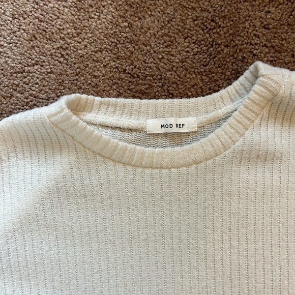 Mod Ref Cream Long Sleeve Top - Picture 3 of 6